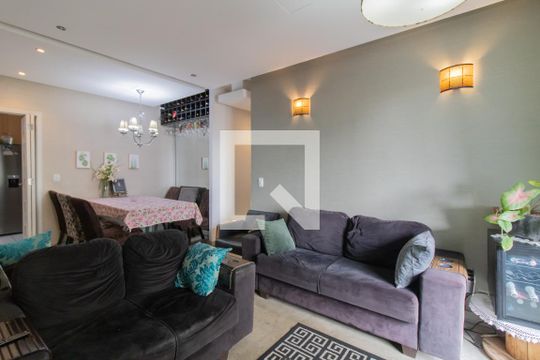 Sala de apartamento à venda com 3 quartos, 74m² em Gopoúva, Guarulhos