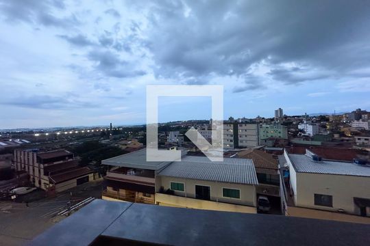 Vista de apartamento à venda com 4 quartos, 250m² em Novo Eldorado, Contagem