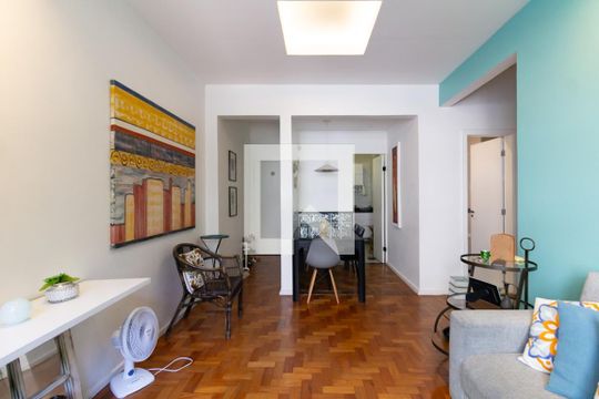 Sala de apartamento à venda com 2 quartos, 70m² em Lagoa, Rio de Janeiro