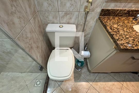 Banheiro Social de apartamento à venda com 3 quartos, 85m² em Recreio dos Bandeirantes, Rio de Janeiro