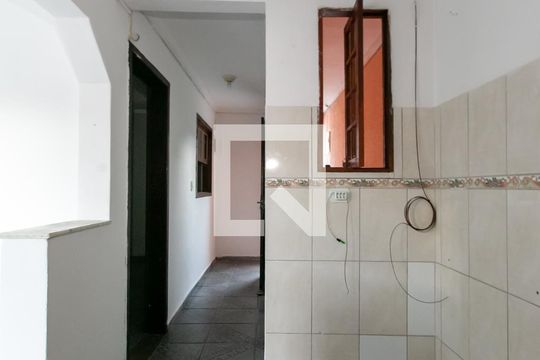 Cozinha de casa para alugar com 1 quarto, 40m² em Lajeado, São Paulo