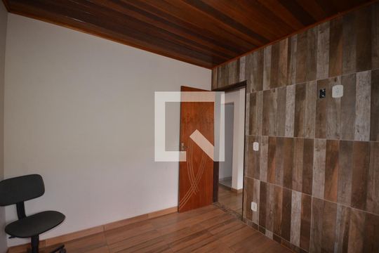 Quarto 1 de casa para alugar com 2 quartos, 50m² em Campo Grande, Rio de Janeiro