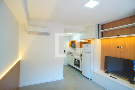 Studio de kitnet/studio para alugar com 1 quarto, 25m² em Boa Vista, Porto Alegre