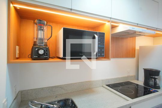 Studio de kitnet/studio para alugar com 1 quarto, 25m² em Boa Vista, Porto Alegre