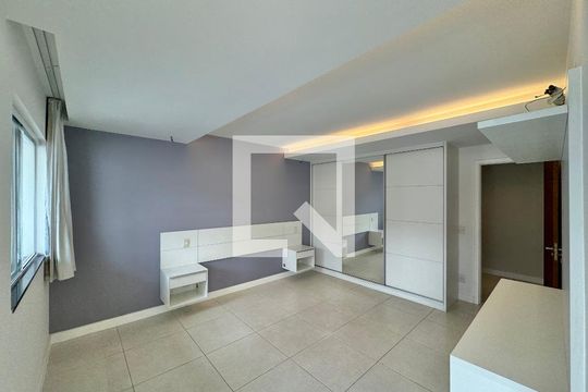 Suíte 1 de casa à venda com 5 quartos, 300m² em Vargem Pequena, Rio de Janeiro