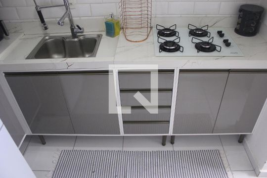 Cozinha de apartamento à venda com 2 quartos, 44m² em Vila Bremen, Guarulhos