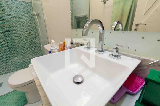 Banheiro 2 de apartamento à venda com 3 quartos, 73m² em Vila Esperança, São Paulo