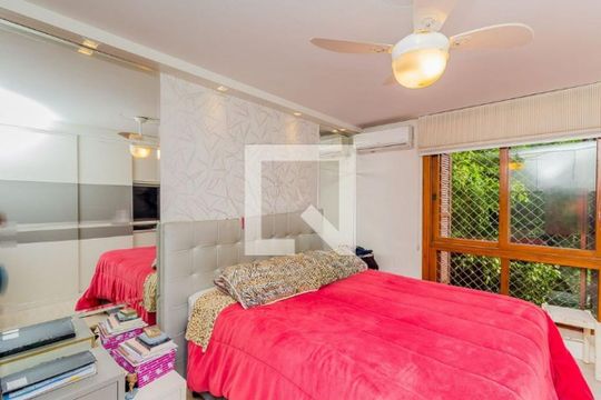 Quarto 1 de apartamento à venda com 3 quartos, 289m² em Petrópolis, Porto Alegre