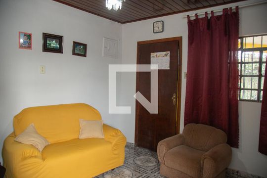 Sala Casa 1) de casa à venda com 3 quartos, 152m² em Jardim São Luís, São Paulo
