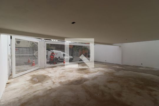 Garagem de casa à venda com 4 quartos, 258m² em Jardim, Santo André