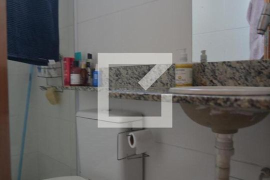 Banheiro de apartamento à venda com 2 quartos, 78m² em Vila Humaita, Santo André