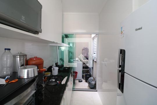 Cozinha de apartamento à venda com 2 quartos, 38m² em Vila Independencia, São Paulo