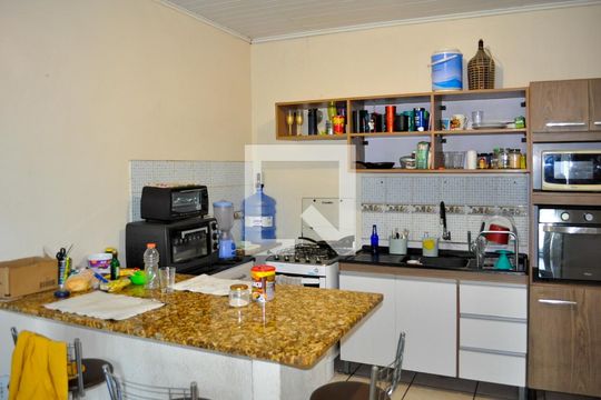 Cozinha de casa à venda com 2 quartos, 174m² em Vila Nova, Porto Alegre