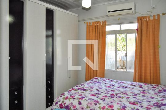Quarto de casa à venda com 2 quartos, 174m² em Vila Nova, Porto Alegre
