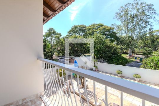 Varanda da Suíte 1 de casa à venda com 4 quartos, 302m² em Parque Urbano, Porto Alegre