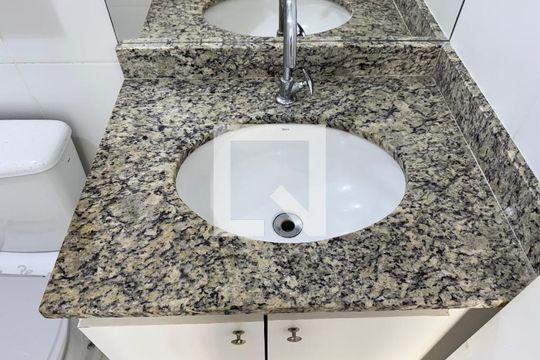 Suíte - Banheiro de apartamento à venda com 2 quartos, 60m² em Recreio dos Bandeirantes, Rio de Janeiro