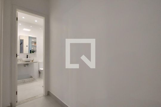Corredor de apartamento à venda com 2 quartos, 60m² em Jacarepaguá, Rio de Janeiro