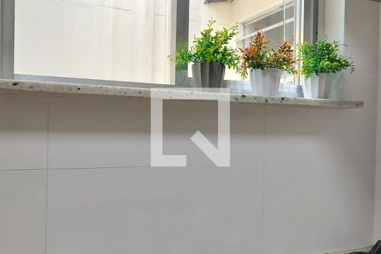Cozinha  de apartamento à venda com 2 quartos, 60m² em Jacarepaguá, Rio de Janeiro