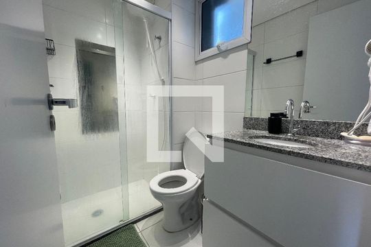 Banheiro de kitnet/studio à venda com 1 quarto, 25520m² em Butantã, São Paulo