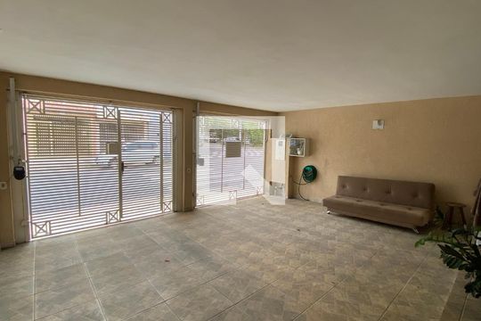 Garagem de casa à venda com 3 quartos, 230m² em Vila Camilópolis, Santo André