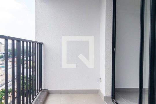 Varanda  de kitnet/studio à venda com 0 quarto, 23m² em Santo Amaro, São Paulo