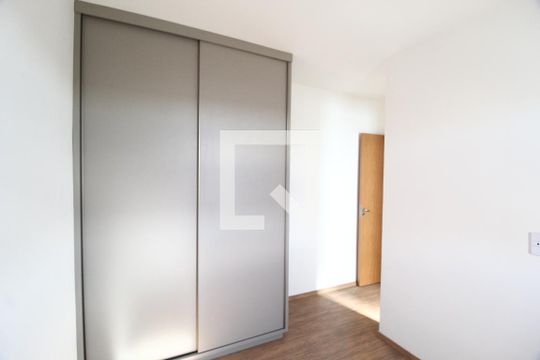 Quarto 2 - Suíte de apartamento para alugar com 2 quartos, 55m² em Shopping Park, Uberlândia