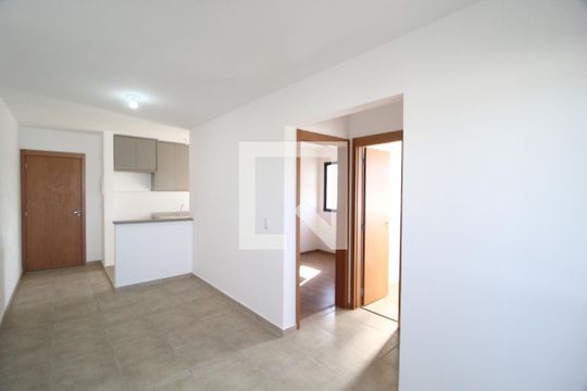 Sala de apartamento para alugar com 2 quartos, 55m² em Shopping Park, Uberlândia