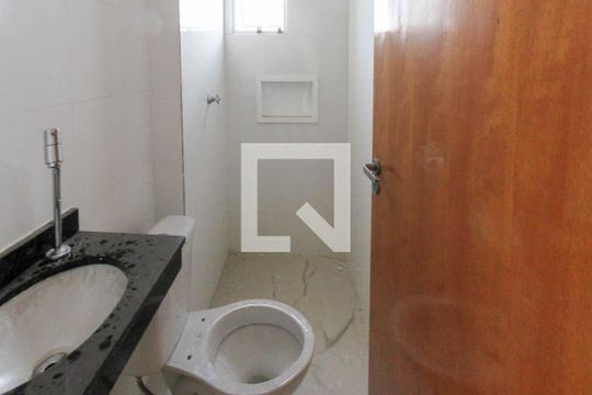Banheiro de apartamento à venda com 2 quartos, 35m² em Jardim Santa Teresinha, São Paulo