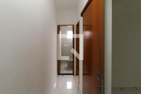 Corredor de apartamento à venda com 2 quartos, 35m² em Jardim Santa Teresinha, São Paulo