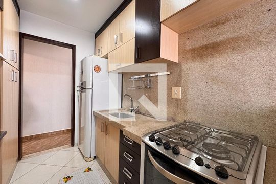 Cozinha de apartamento à venda com 2 quartos, 202m² em Jardim Las Vegas, Santo André