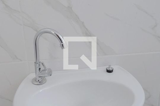 Banheiro de kitnet/studio para alugar com 1 quarto, 31m² em Jardim Paulista, São Paulo