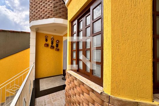 Varanda da Sala de casa à venda com 4 quartos, 241m² em Jardim Las Vegas, Santo André