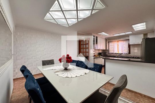 Cozinha de casa à venda com 4 quartos, 241m² em Jardim Las Vegas, Santo André