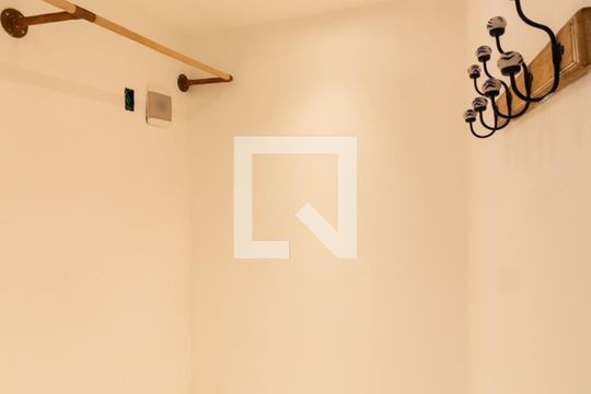 Closet de apartamento para alugar com 3 quartos, 220m² em Botafogo, Rio de Janeiro
