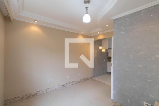 Sala de casa de condomínio à venda com 2 quartos, 78m² em Parada Xv de Novembro, São Paulo