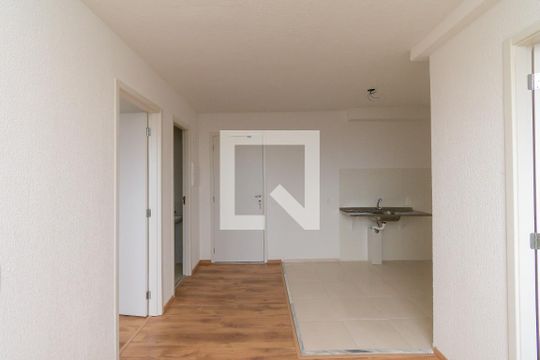 Sala de apartamento para alugar com 2 quartos, 35m² em Jardim Santa Adelia, São Paulo