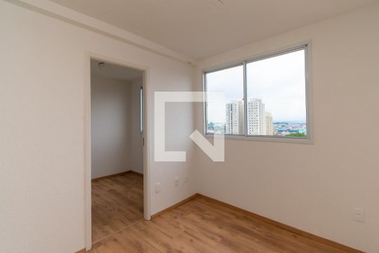 Sala de apartamento para alugar com 2 quartos, 35m² em Jardim Santa Adelia, São Paulo