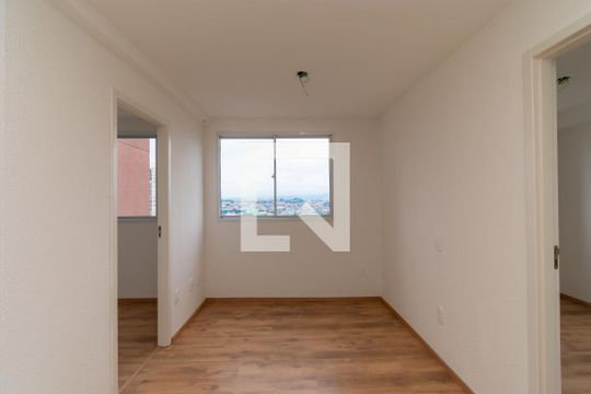 Sala de apartamento para alugar com 2 quartos, 35m² em Jardim Santa Adelia, São Paulo