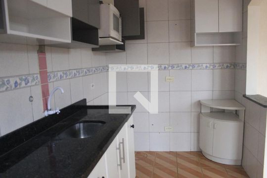 Cozinha de casa para alugar com 2 quartos, 110m² em Jardim Rosa de Franca, Guarulhos