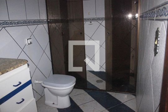 Banheiro da Suíte de casa para alugar com 2 quartos, 110m² em Jardim Rosa de Franca, Guarulhos