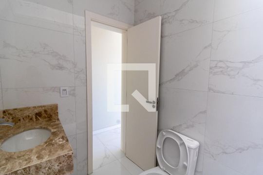 Banheiro da Suíte 2 de casa à venda com 2 quartos, 108m² em Hípica, Porto Alegre
