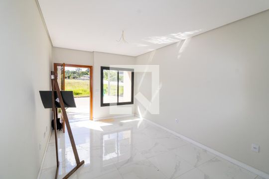 Casa à venda com 2 quartos, 108m² em Hípica, Porto Alegre