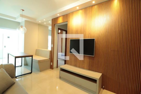 Sala de apartamento para alugar com 2 quartos, 64m² em Santa Mônica, Uberlândia