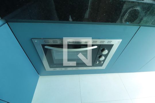 Cozinha de apartamento para alugar com 2 quartos, 64m² em Santa Mônica, Uberlândia