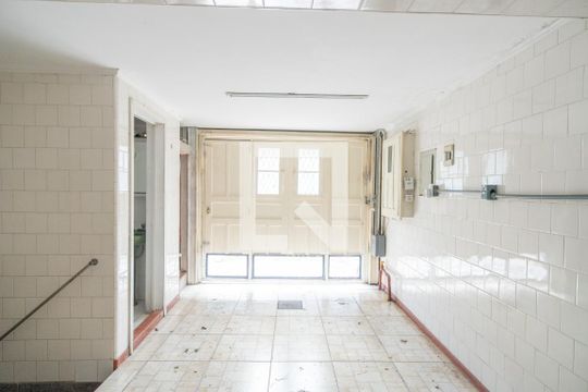 Garagem de casa para alugar com 4 quartos, 320m² em Cidade Baixa, Porto Alegre