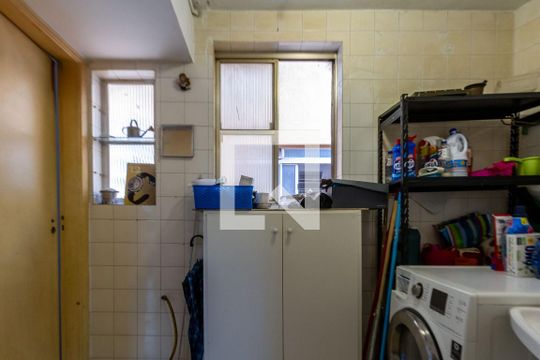 Área de Serviço de apartamento para alugar com 2 quartos, 84m² em Jardim das Acacias, São Paulo