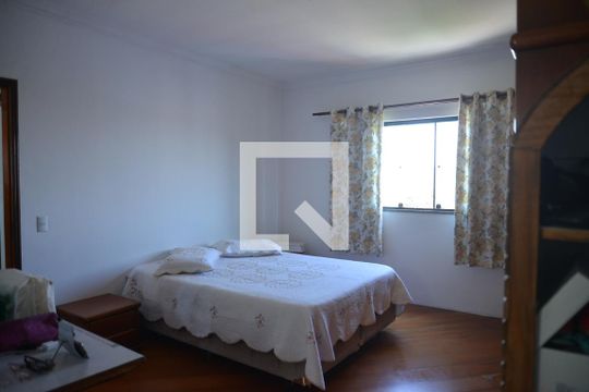 Suíte de casa para alugar com 3 quartos, 600m² em Parque Oratório, Santo André