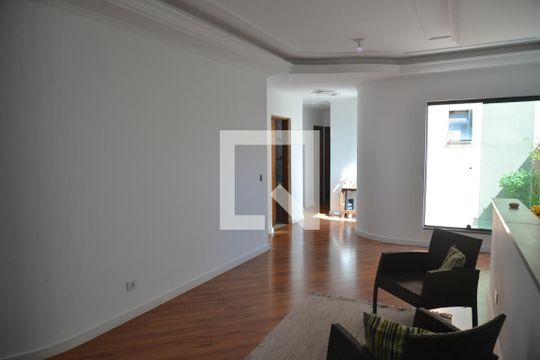 Sala de casa para alugar com 3 quartos, 600m² em Parque Oratório, Santo André