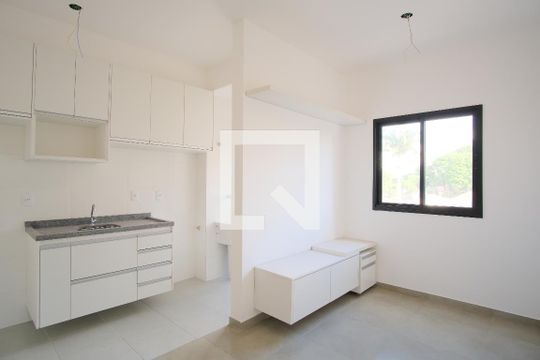 Sala/Cozinha de apartamento à venda com 1 quarto, 33m² em Parque São Jorge, São Paulo