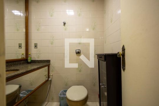 Lavabo de apartamento para alugar com 1 quarto, 320m² em Tijuca, Rio de Janeiro